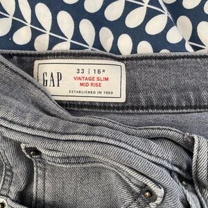 GAP Vintage Slim Mid Rise Charcoal Jeans